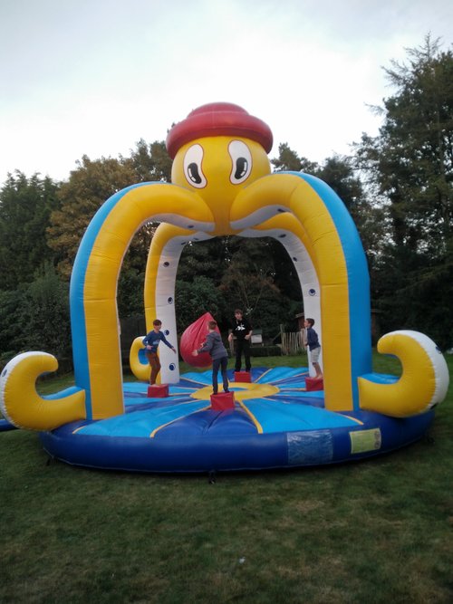 Octopus Game – Swing him off